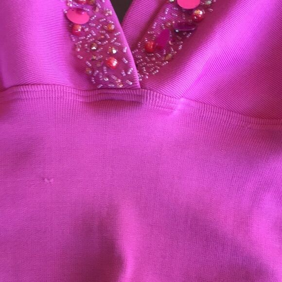 VERANIQUE YOUNG for W sleeveless top pink sequin beads V neck sexy Size Medium - Picture 8 of 8